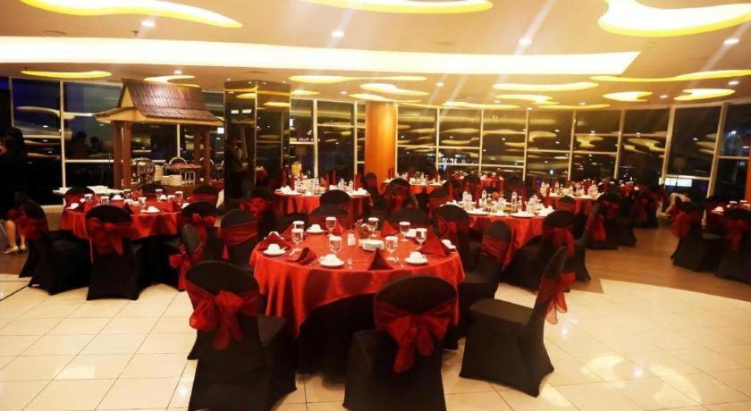 Golden Tulip Galaxy Hotel Banjarmasin Banjarmasin  Exterior foto