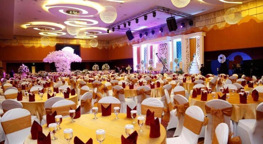 Golden Tulip Galaxy Hotel Banjarmasin Banjarmasin  Exterior foto